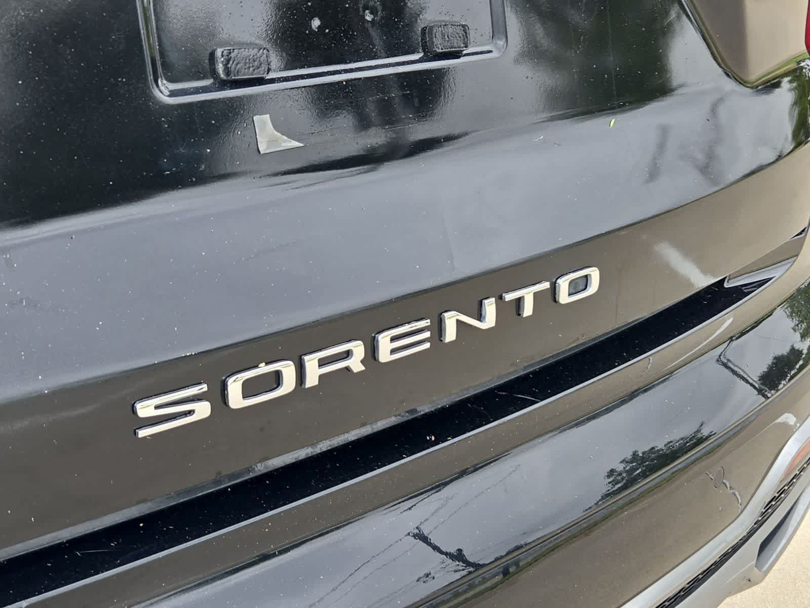 Used 2021 Kia Sorento S w/ Panoramic Sunroof Package FWD image 11
