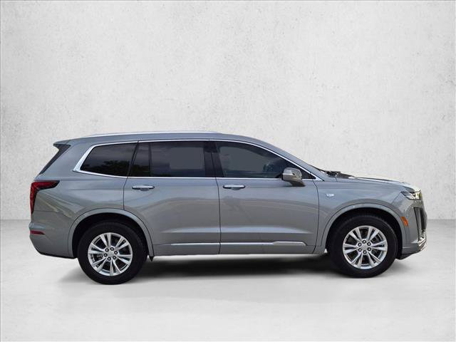 Used 2025 Cadillac XT6 Luxury FWD image 4