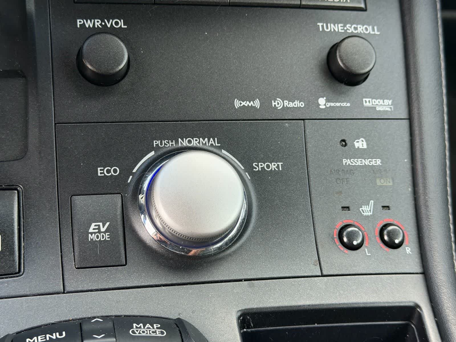 Used 2013 Lexus CT 200h w/ Premium Pkg w/Navigation FWD image 17