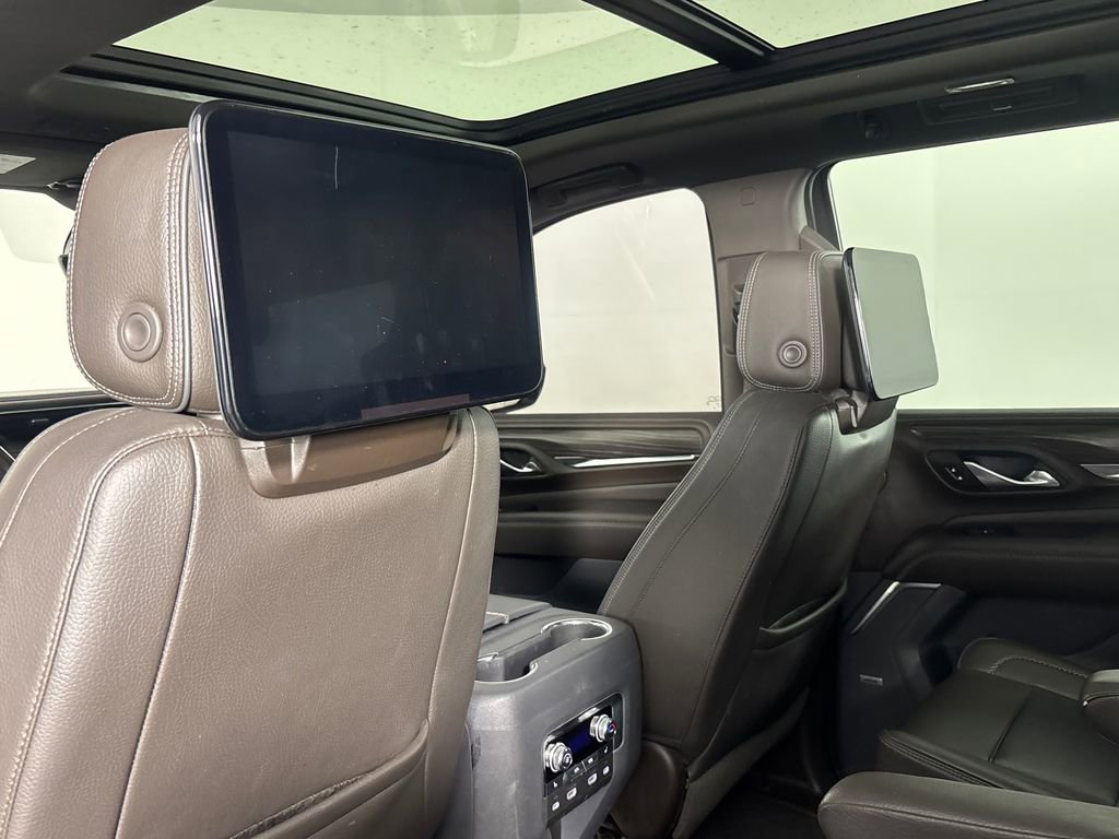 Used 2021 GMC Yukon Denali w/ Denali Premium Package image 25