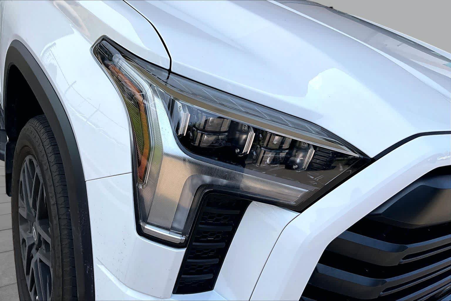 Used 2026 Toyota Tundra Limited AWD/4WD image 26