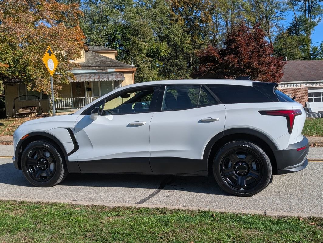 Used 2025 Chevrolet Blazer EV AWD Police image 14