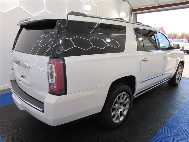 Used 2020 GMC Yukon XL Denali AWD/4WD image 12