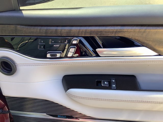 Used 2022 Jeep Grand Wagoneer Series II w/ Premium Group II image 46