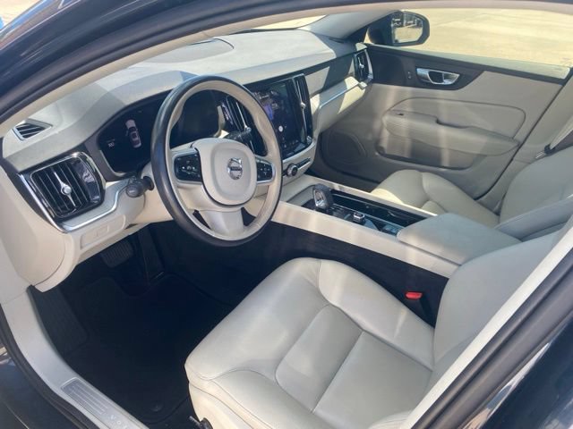 Used 2025 Volvo S60 B5 Plus AWD/4WD image 8