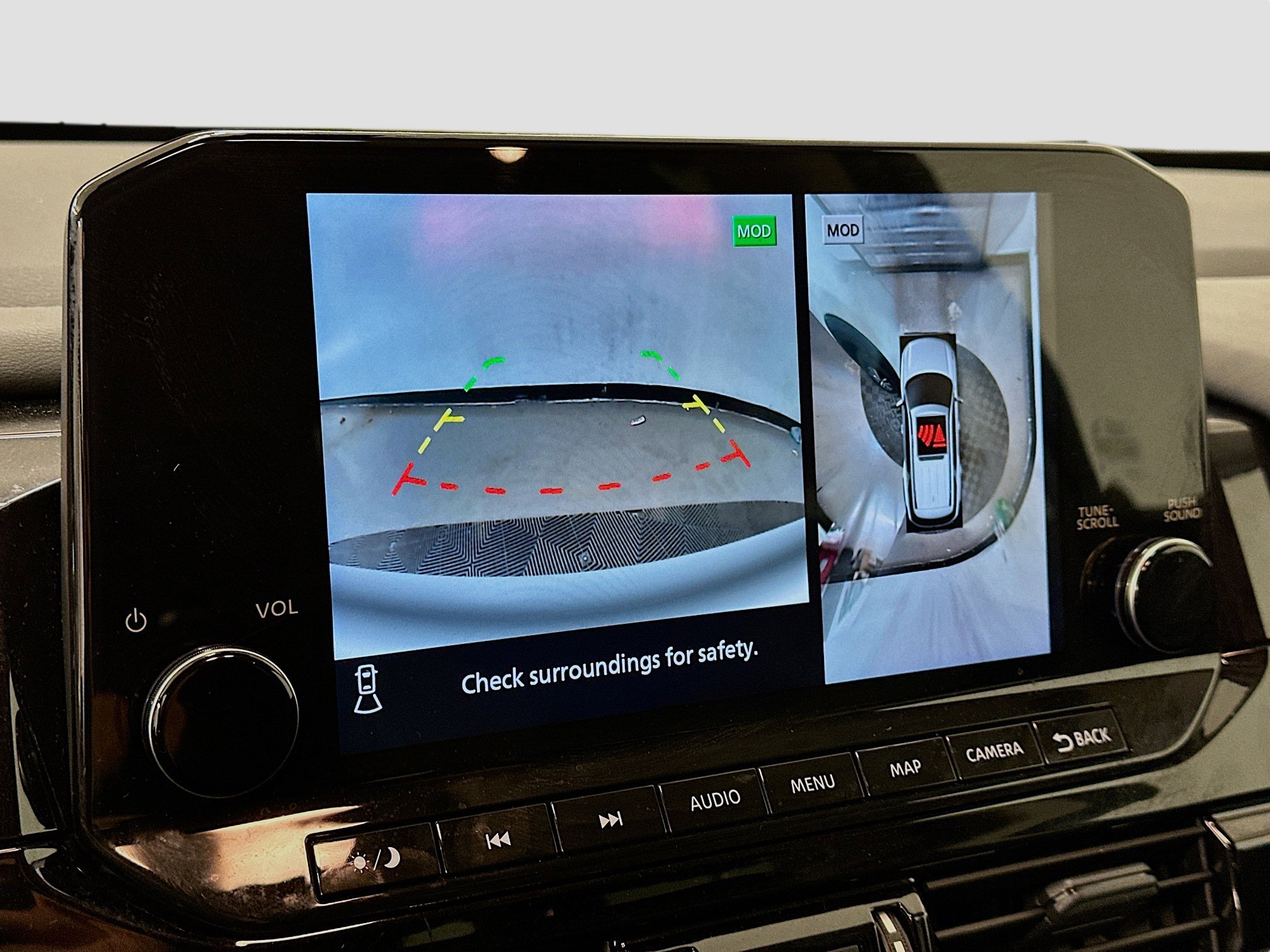 Used 2024 Nissan Pathfinder SL image 23