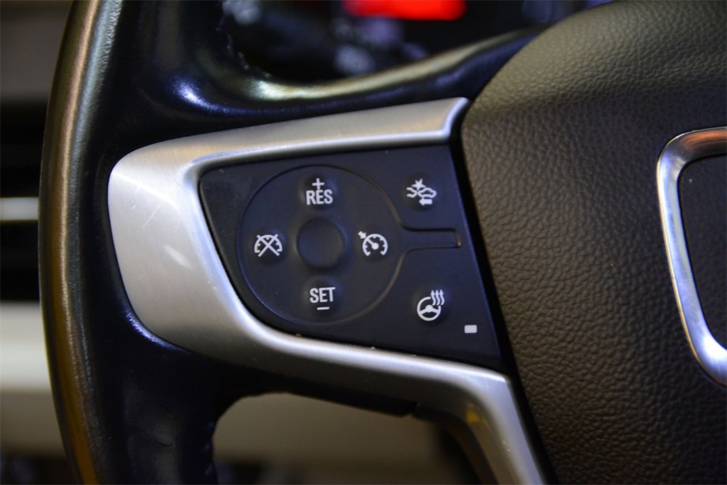 Used 2020 GMC Terrain SLT w/ Preferred Package image 18