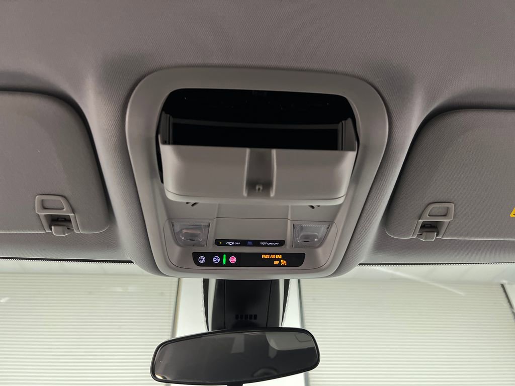 Used 2025 Chevrolet Blazer LT image 59