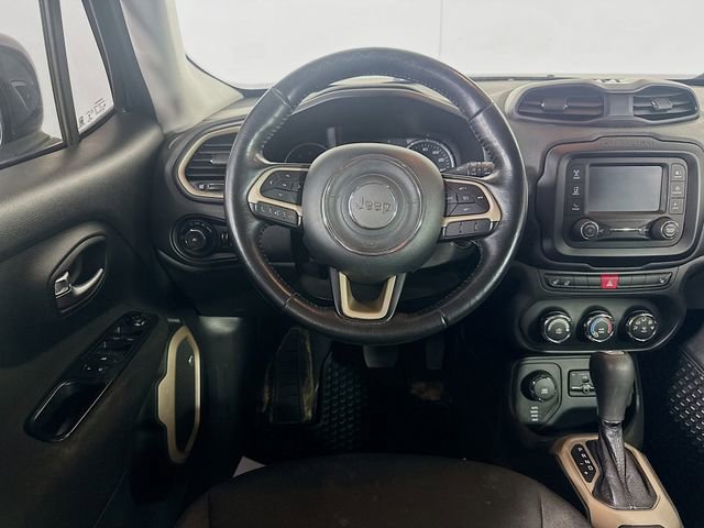 Used 2016 Jeep Renegade Latitude w/ Cold Weather Group AWD/4WD image 23