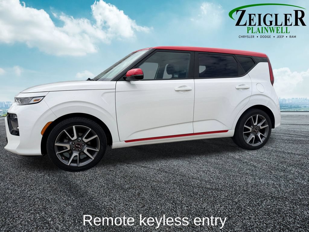 Used 2020 Kia Soul GT-Line FWD image 3