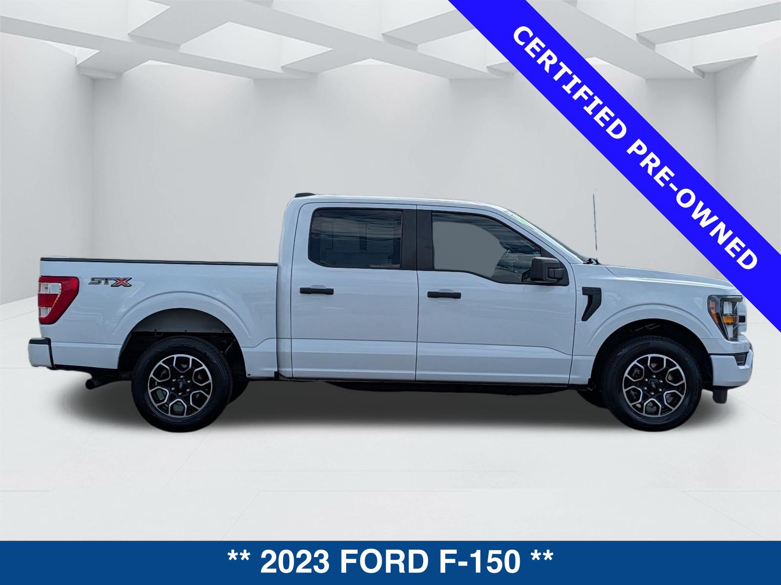 Certified 2023 Ford F150 XL w/ STX Appearance Package RWD image 4