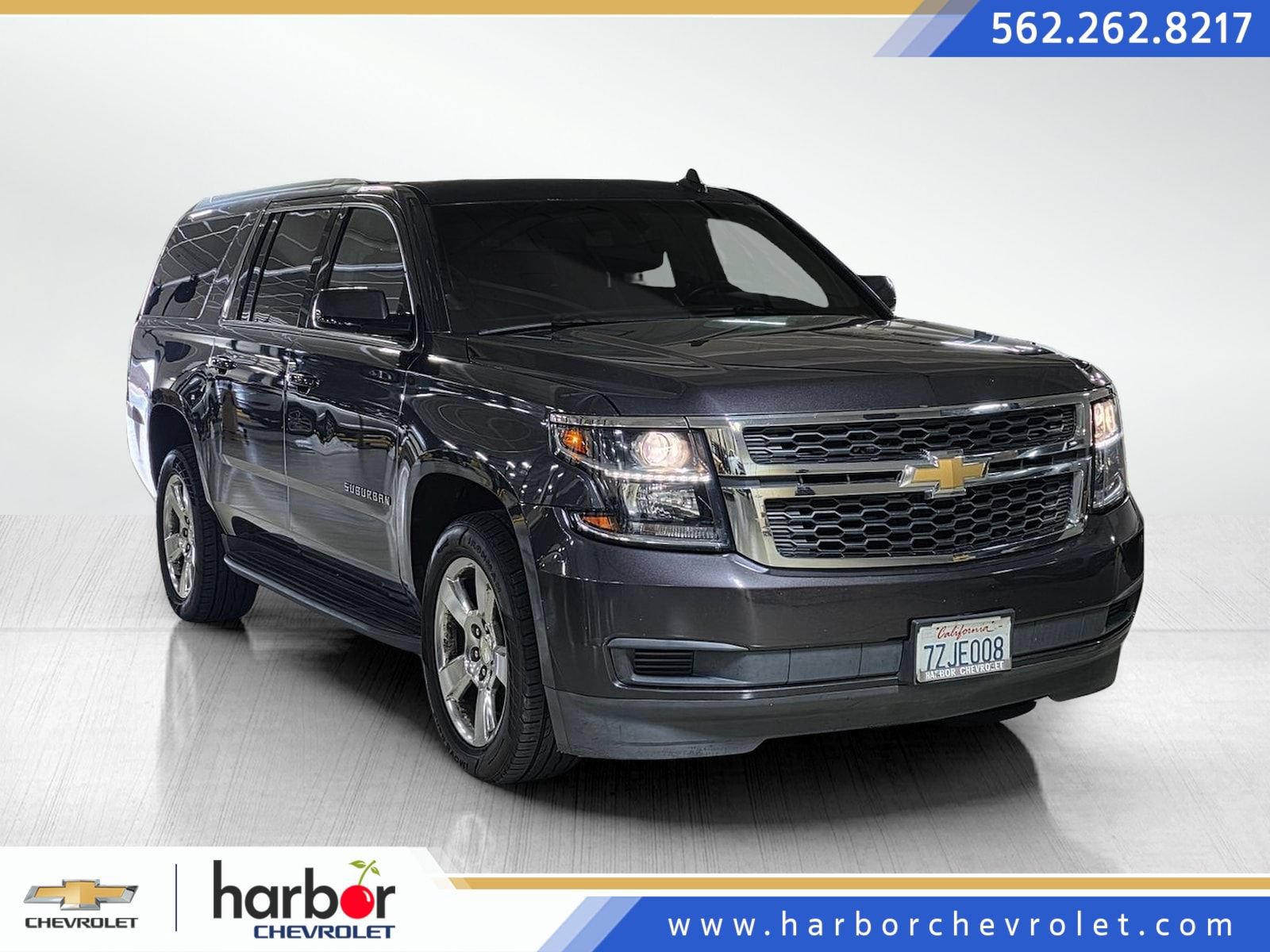Used 2017 Chevrolet Suburban LS RWD image 1