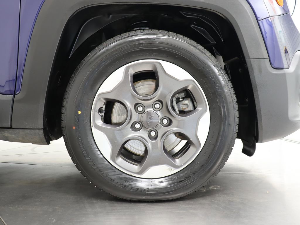 Used 2016 Jeep Renegade Sport w/ Power & Air Group FWD image 36