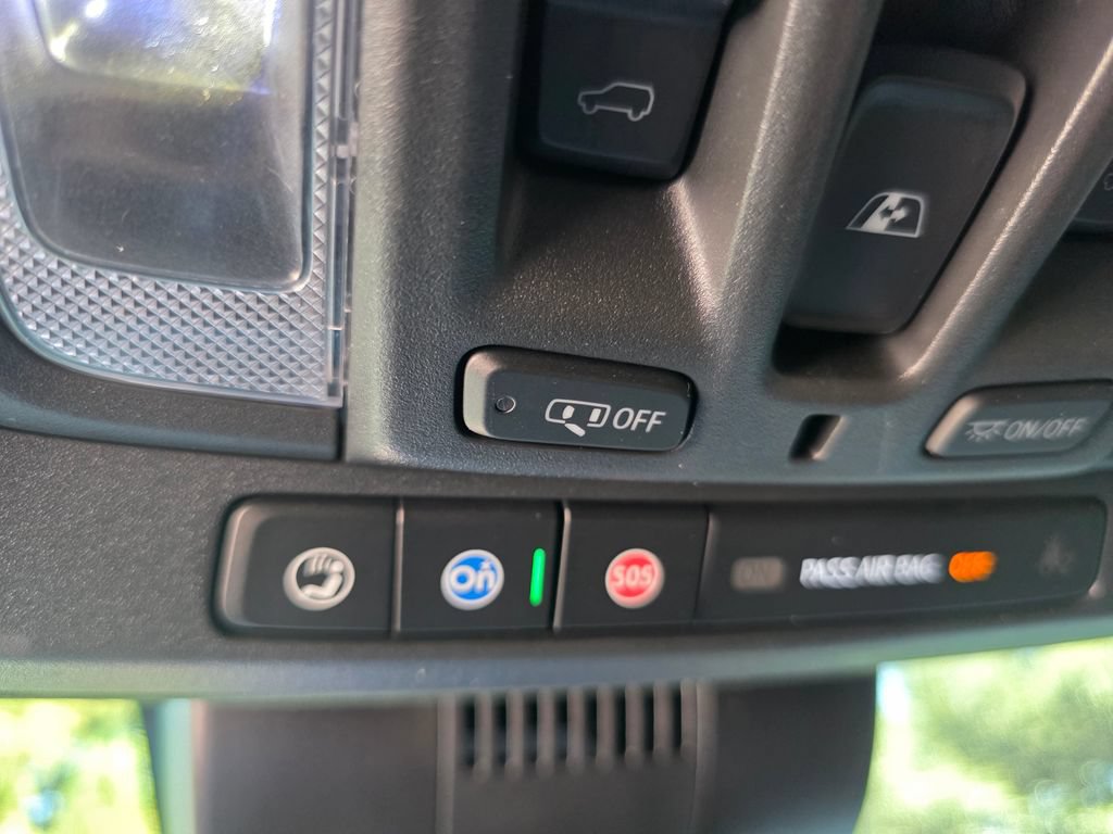 Certified 2024 Chevrolet Silverado 1500 ZR2 AWD/4WD image 25