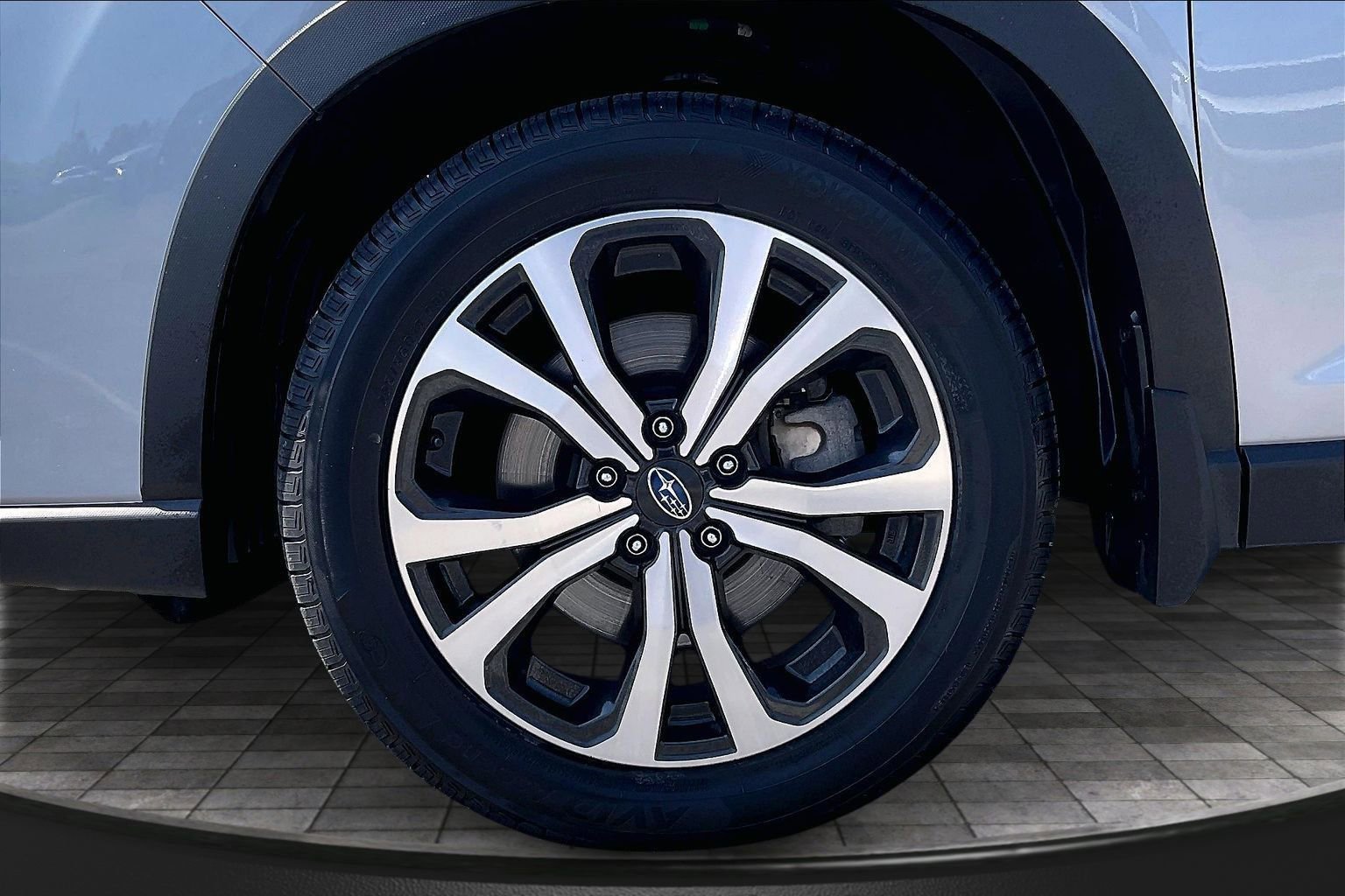 Used 2023 Subaru Forester Limited AWD/4WD image 8