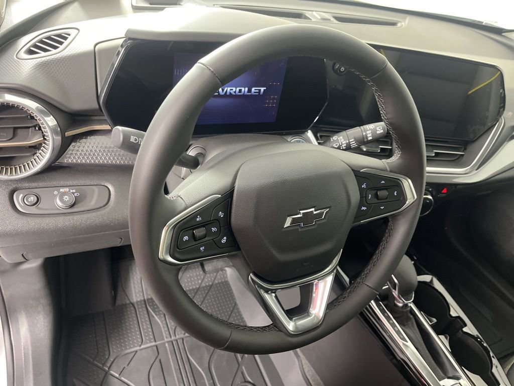 New 2026 Chevrolet Trax ACTIV FWD image 24