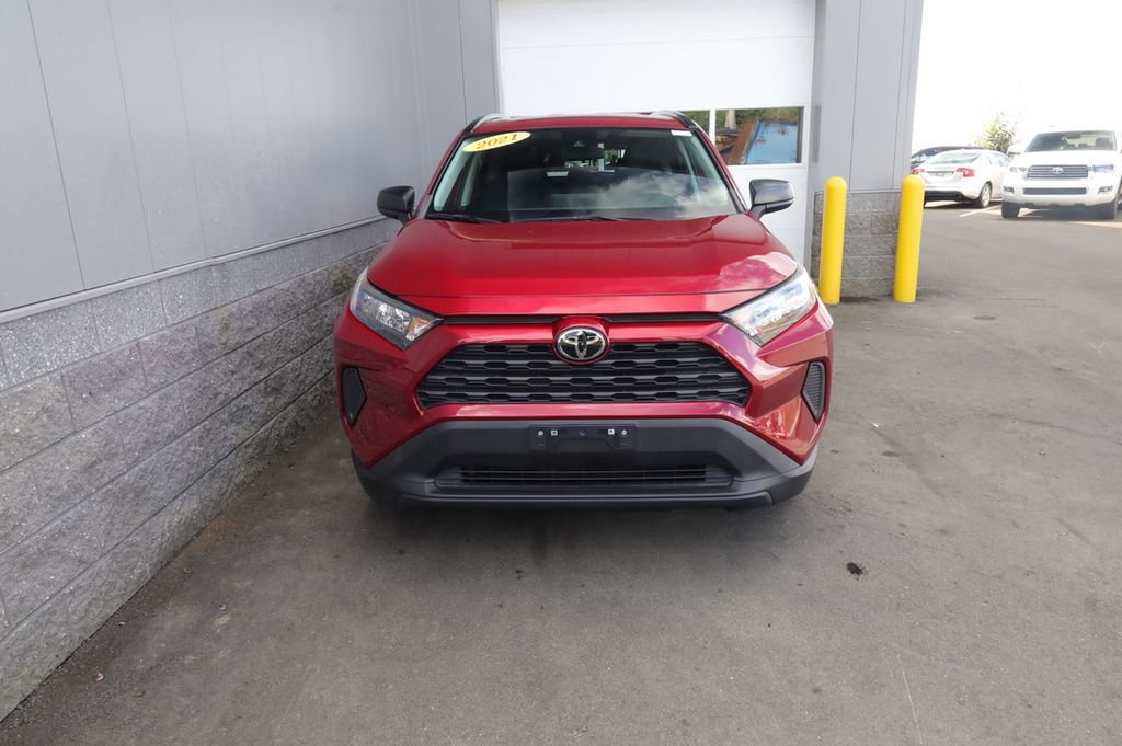 Certified 2021 Toyota RAV4 LE AWD/4WD image 7