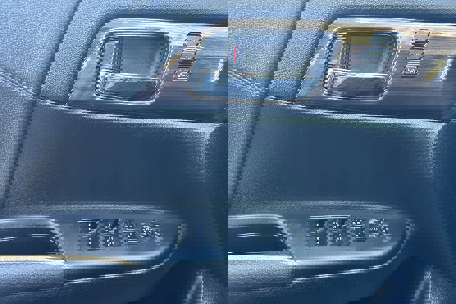 Used 2016 Honda Accord EX-L image 12