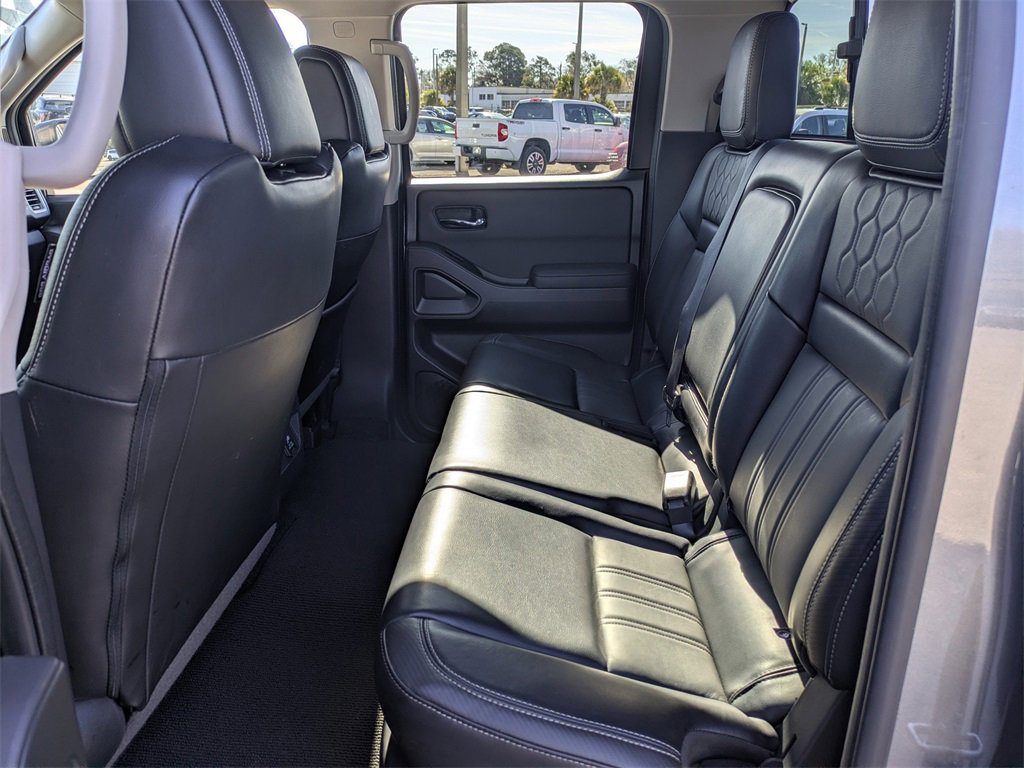 Used 2024 Nissan Frontier SL w/ Technology Package image 13