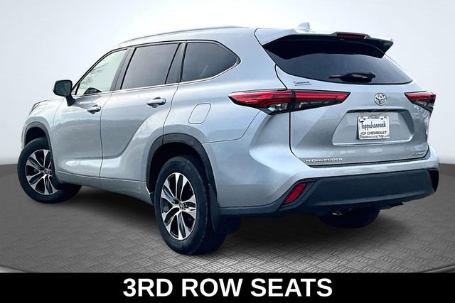 Used 2023 Toyota Highlander L image 6