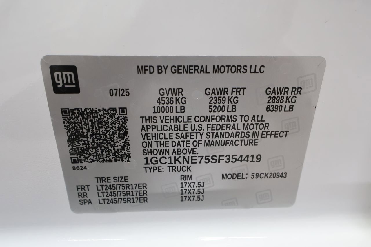 Certified 2025 Chevrolet Silverado 2500 LT w/ Convenience Package image 32