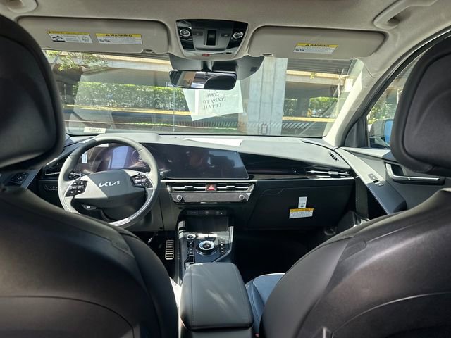 New 2025 Kia Niro Wave FWD image 17