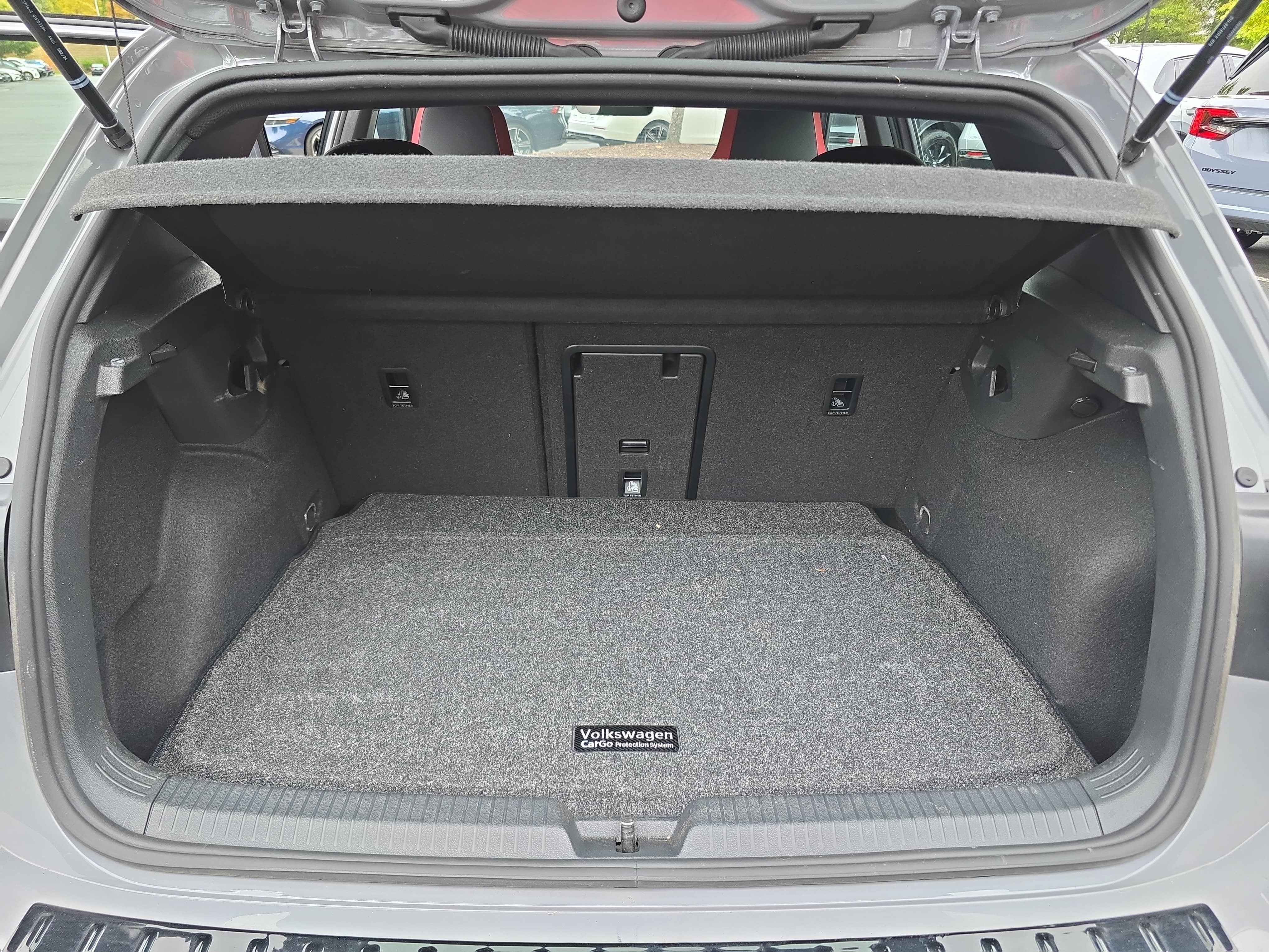 Used 2024 Volkswagen GTI SE FWD image 12
