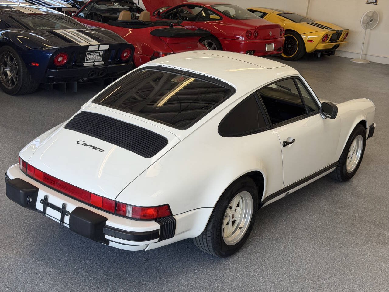 Used 1988 Porsche 911 Carrera RWD image 18