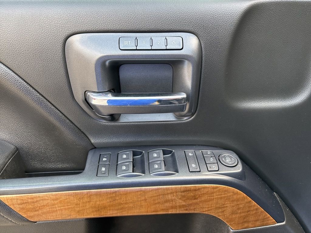 Used 2019 Chevrolet Silverado 2500 LTZ w/ Duramax Plus Package AWD/4WD image 17