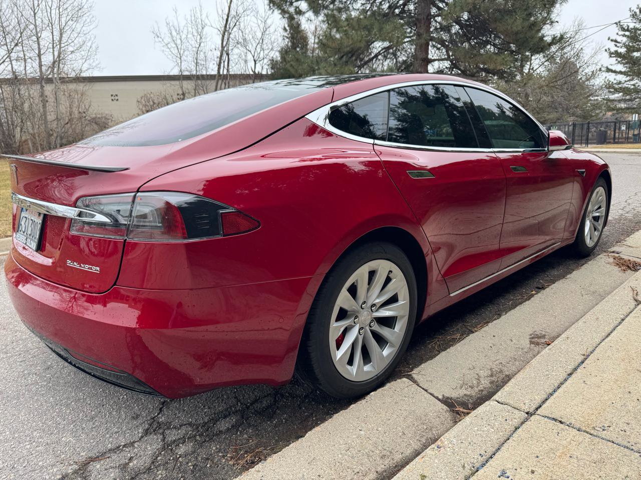 Used 2019 Tesla Model S Performance image 4