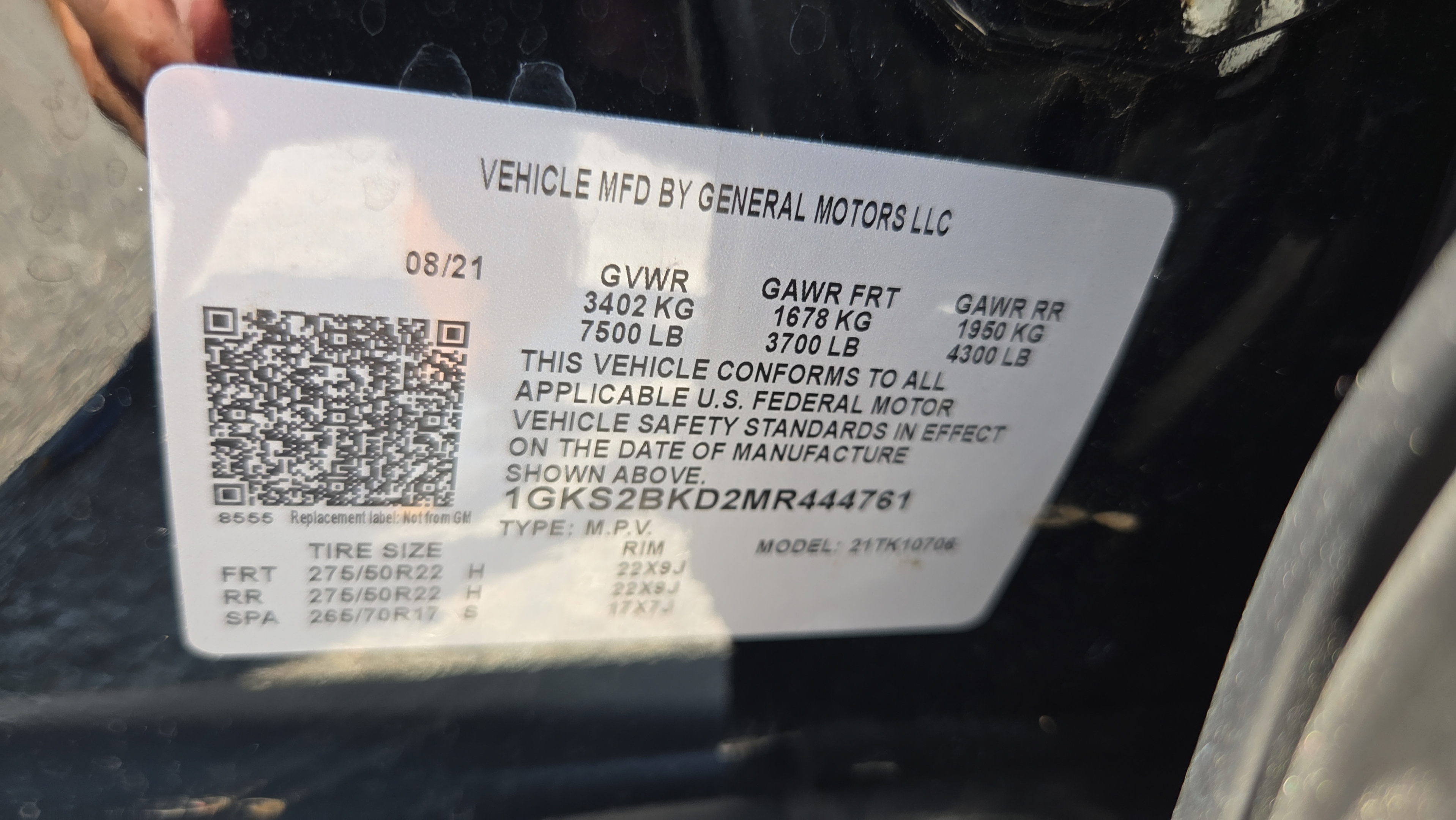 Used 2021 GMC Yukon SLT w/ Rear Media and Nav Package AWD/4WD image 17