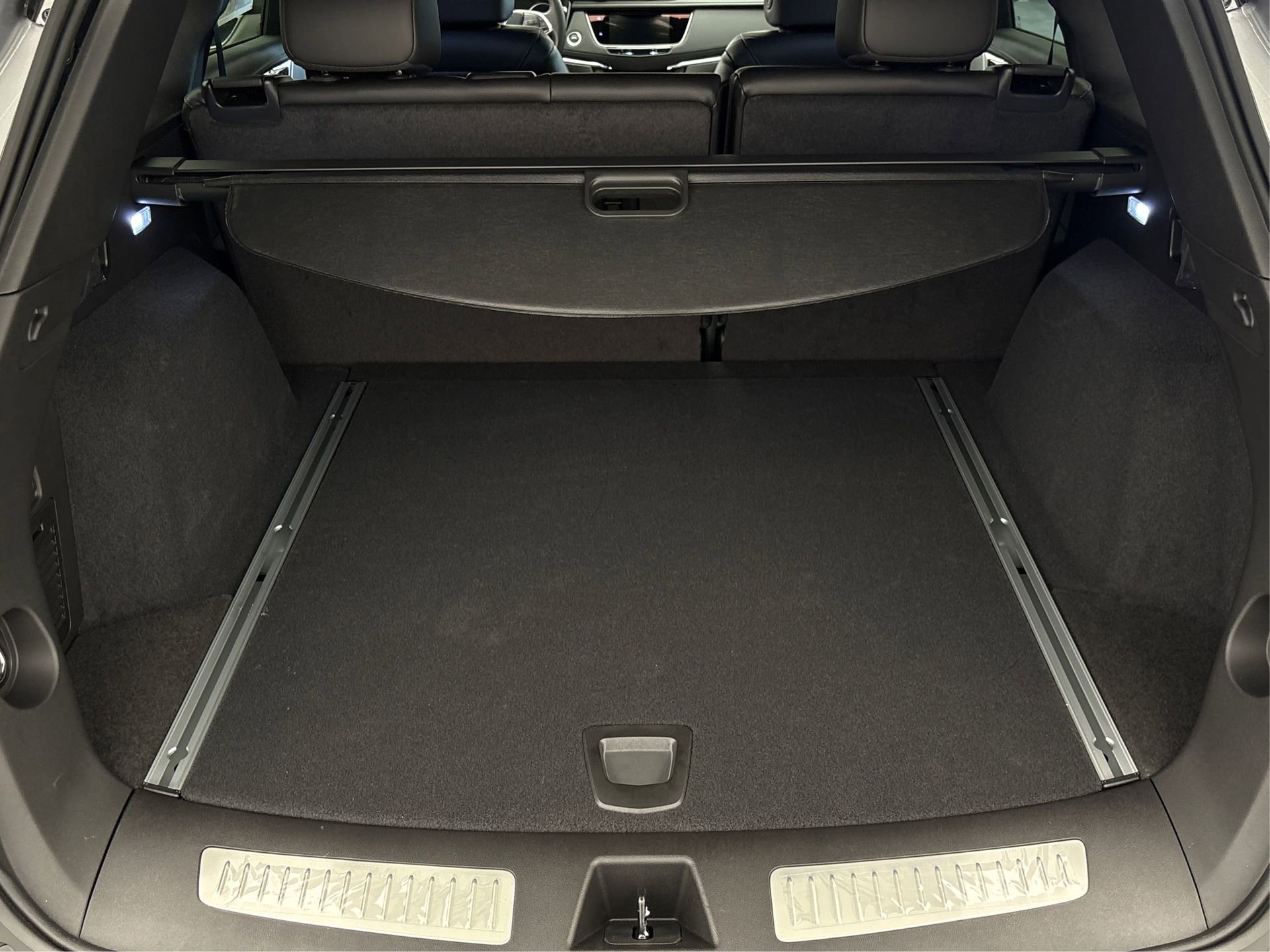 New 2025 Cadillac XT5 Premium Luxury image 11