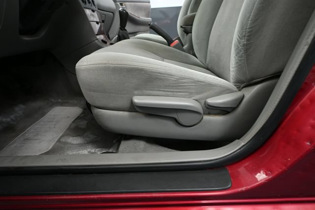Used 2007 Toyota Corolla LE FWD image 15