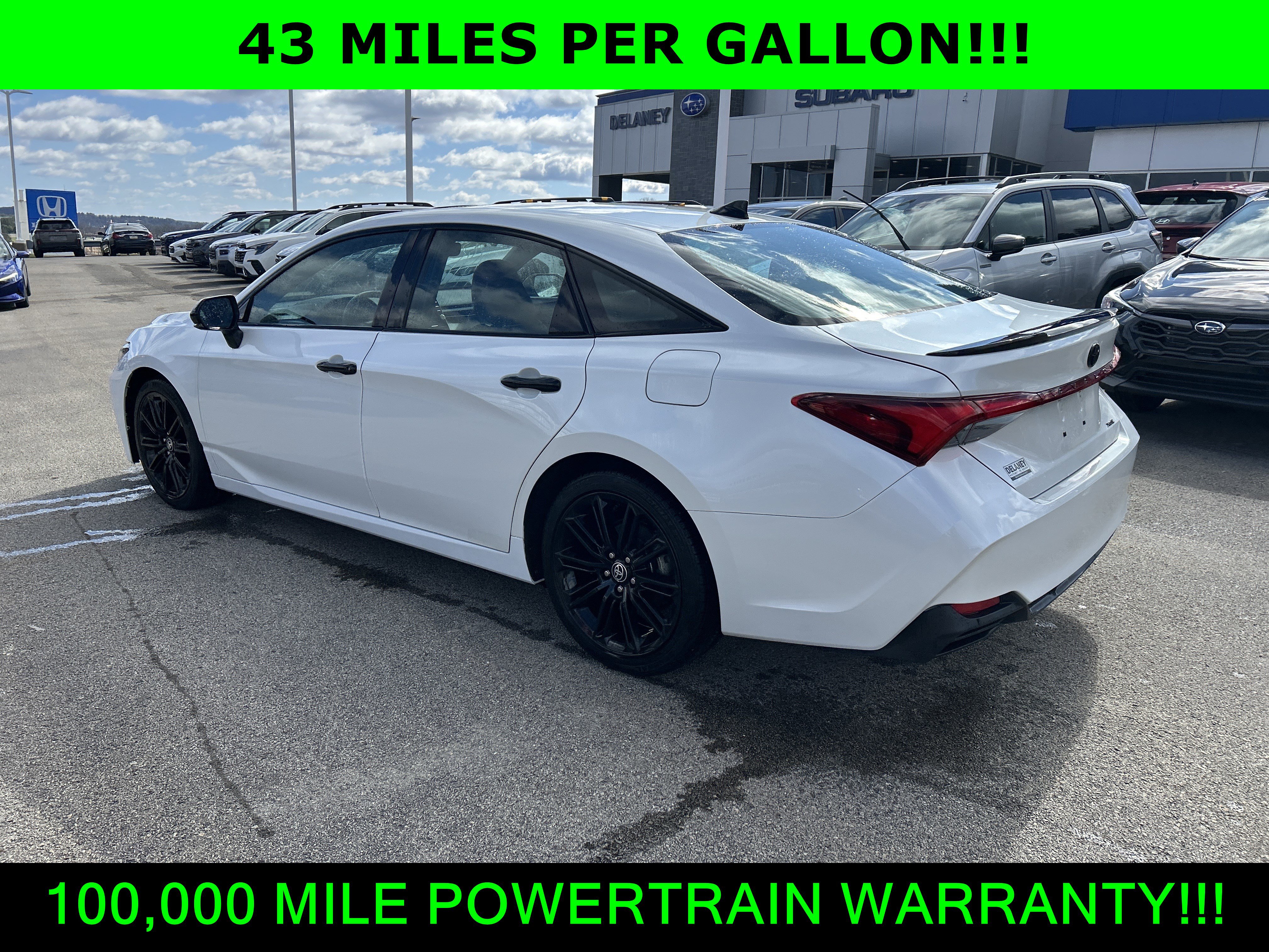 Used 2022 Toyota Avalon XSE image 17