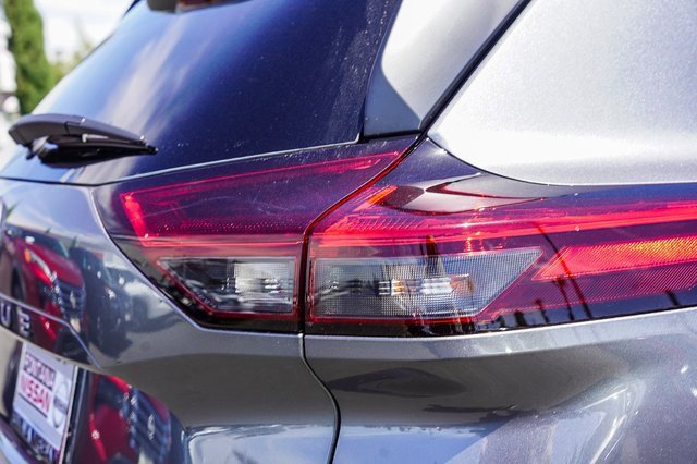 New 2026 Nissan Rogue S image 8