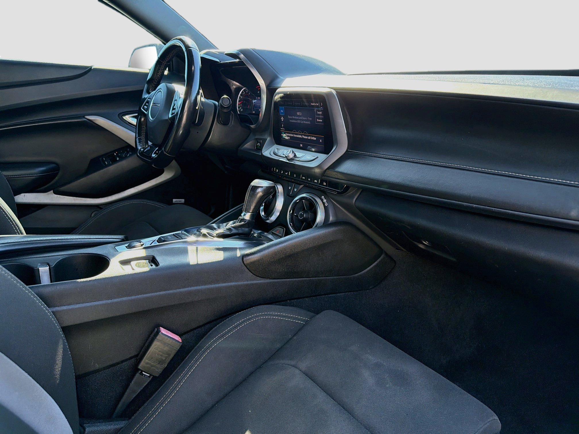Used 2021 Chevrolet Camaro LT w/ Technology Package RWD image 13