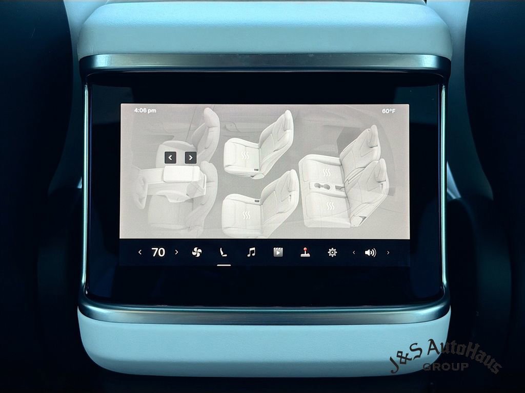 Used 2022 Tesla Model X Plaid image 32