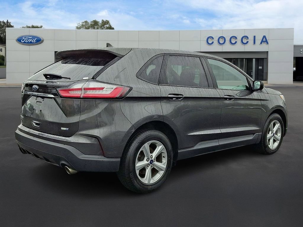 Certified 2020 Ford Edge SE image 4