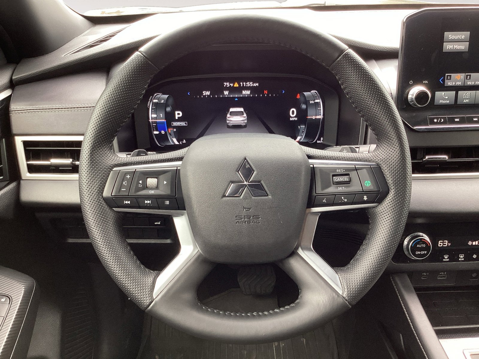 Used 2024 Mitsubishi Outlander SE Black Edition FWD image 18