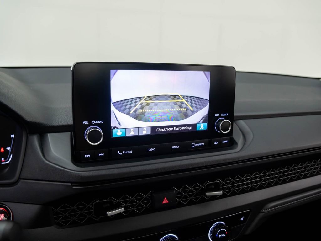 Certified 2025 Honda Accord SE image 22