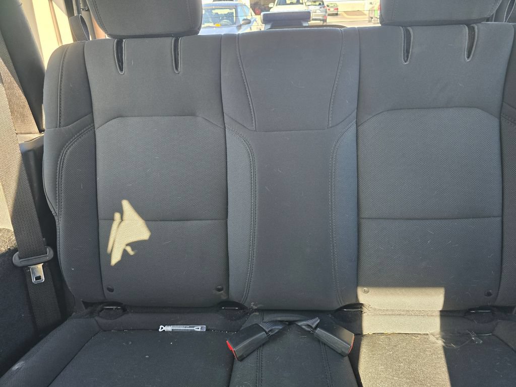 Used 2018 Jeep Wrangler Sport AWD/4WD image 16