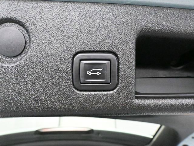 Used 2022 Chevrolet Equinox Premier image 42
