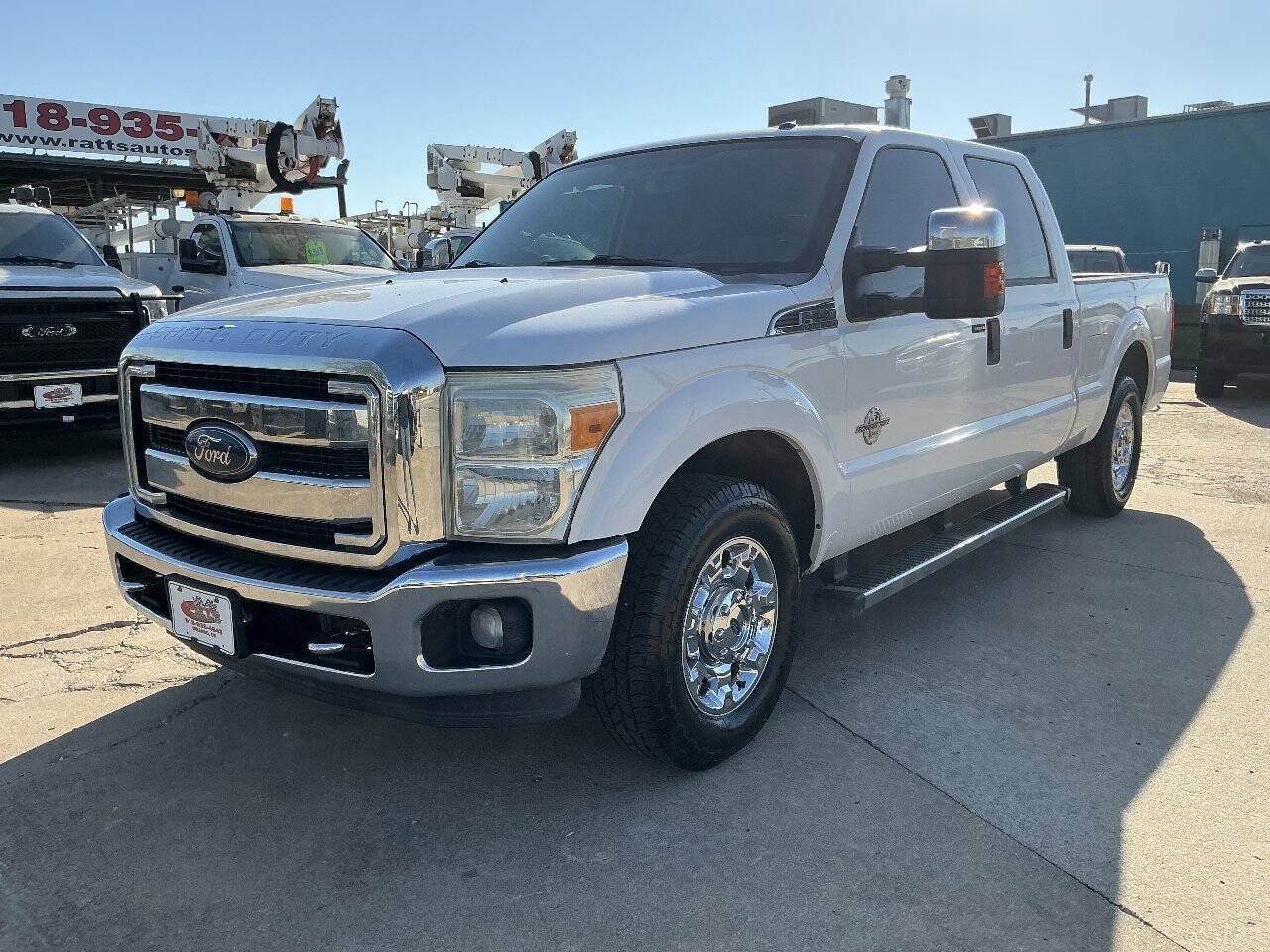 Used 2015 Ford F250 XLT w/ XLT Premium Package RWD image 2