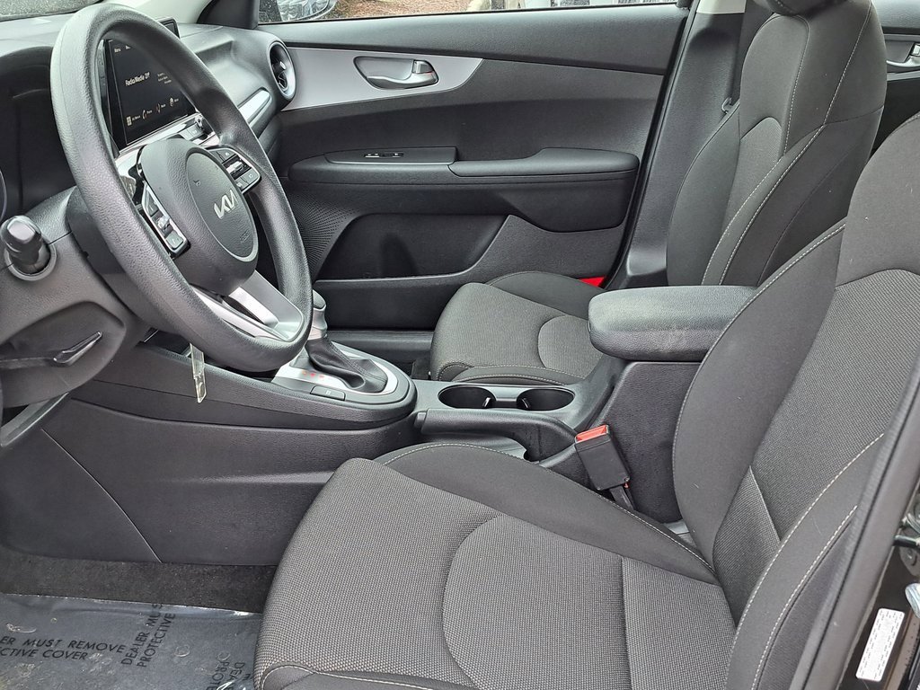 Used 2024 Kia Forte LXS w/ LXS Technology Package image 24