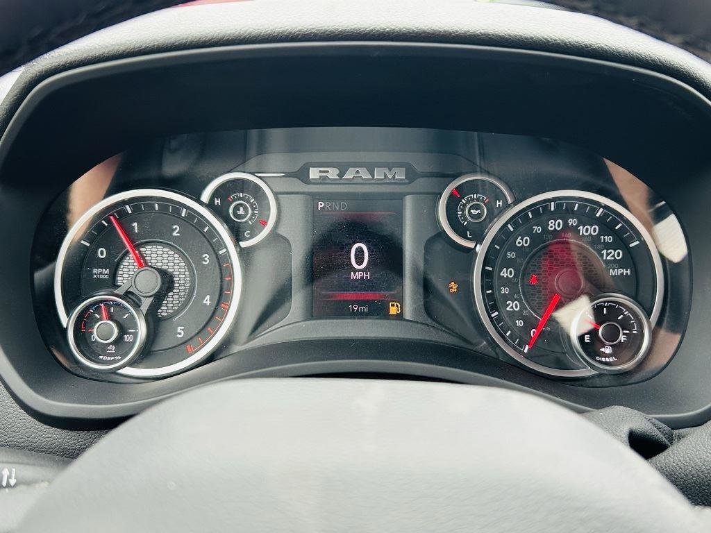 New 2025 RAM 2500 Big Horn image 16