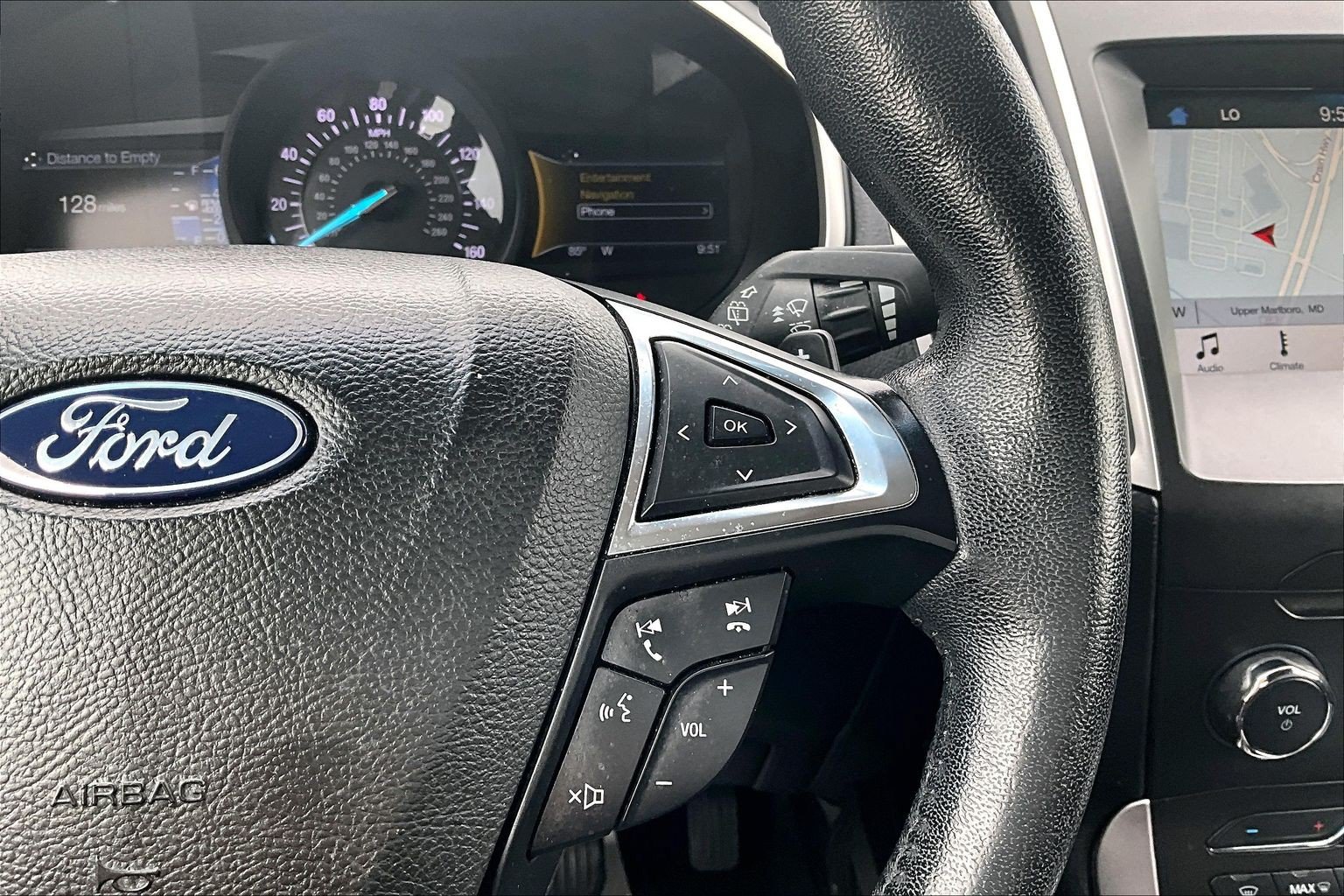 Certified 2018 Ford Edge SEL w/ Equipment Group 201A AWD/4WD image 19