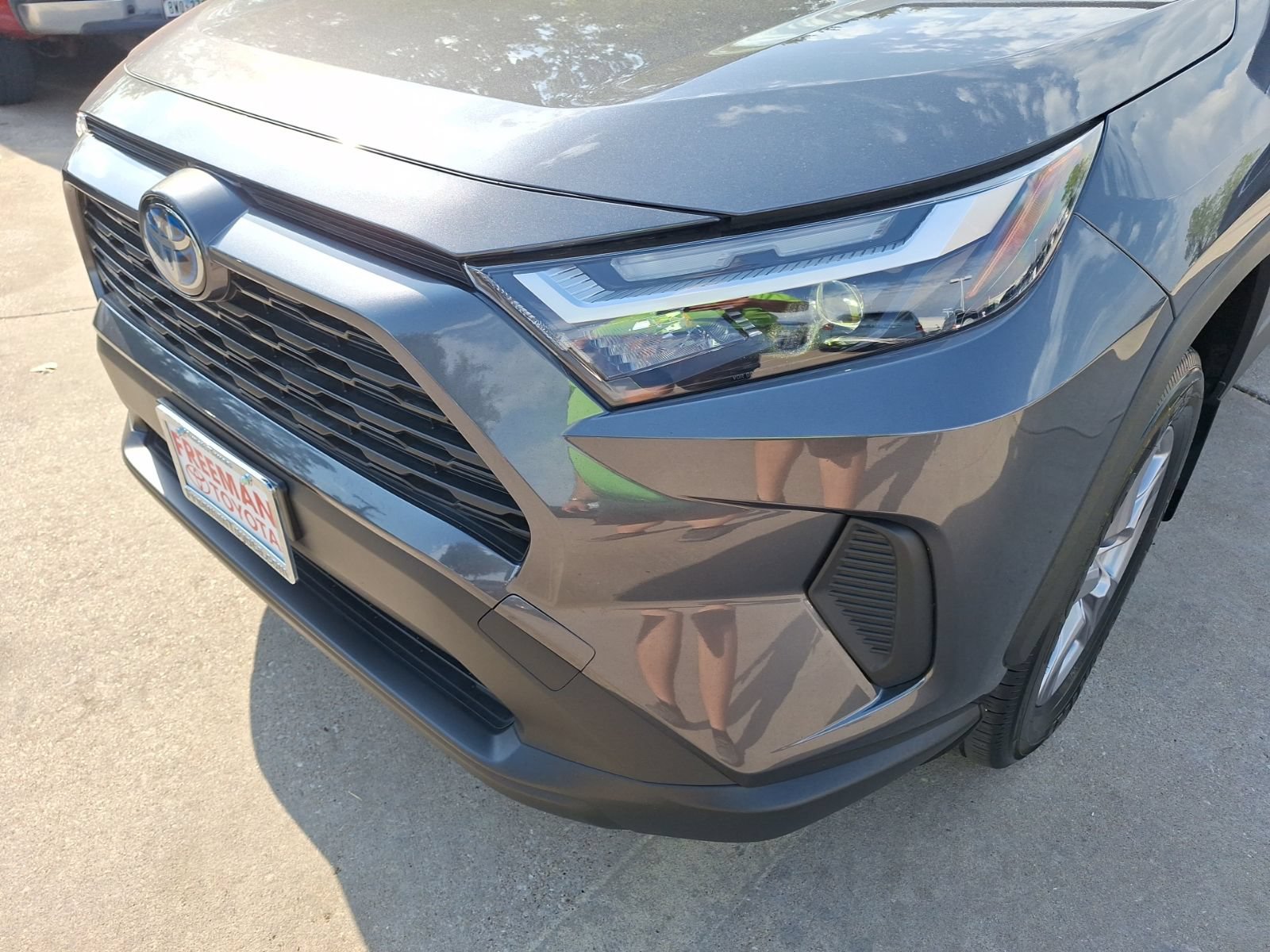 Used 2024 Toyota RAV4 XLE w/ Convenience Package AWD/4WD image 10