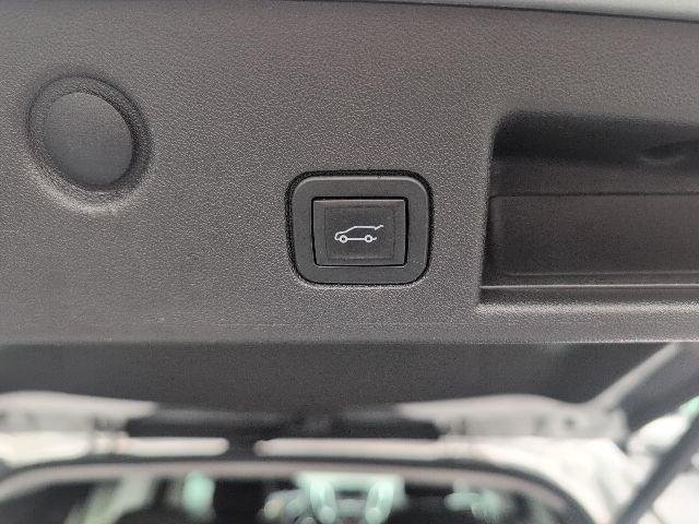 Used 2019 Chevrolet Equinox LT image 11