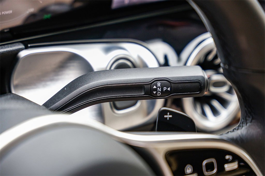 Used 2022 Mercedes-Benz EQB 300 4MATIC image 20