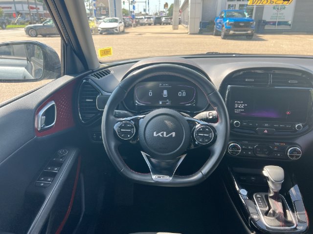 Used 2023 Kia Soul GT-Line FWD image 14